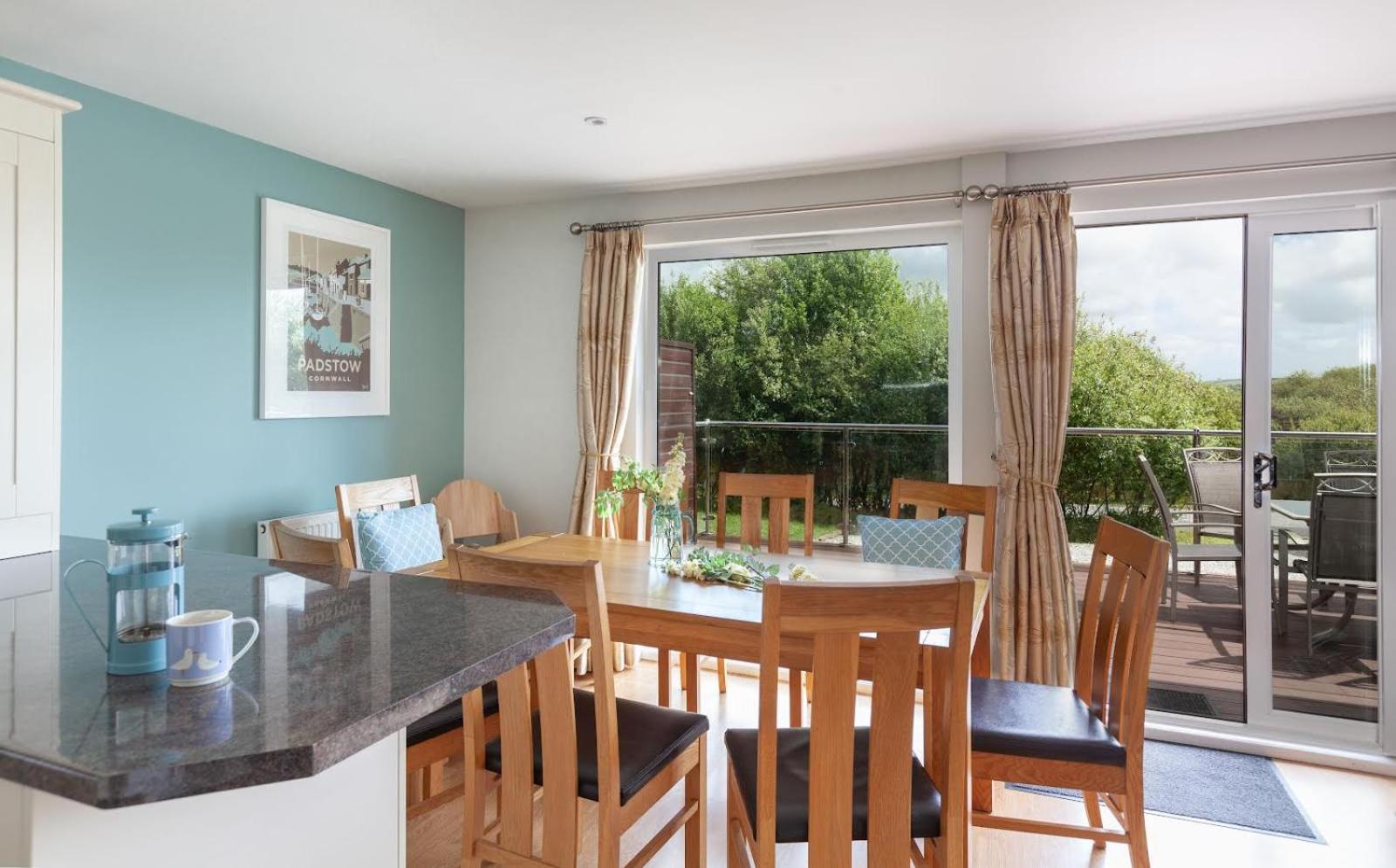 Kingfisher Hot Tub & Log Burner House On Premium Lakeside With Resort Facilities St Columb Major Extérieur photo
